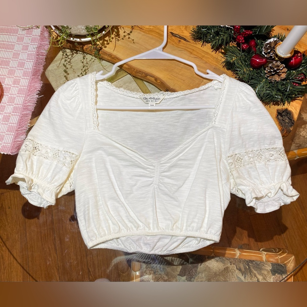 Miss Selfridge Off-White Lace Crop Top - Picture 1 of 6